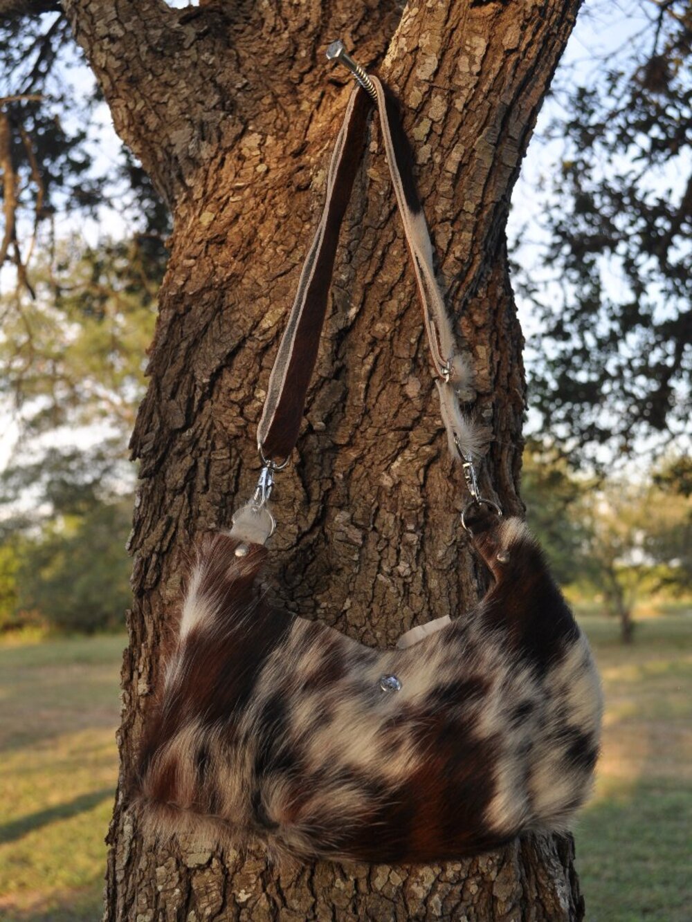 🤎✨ Handmade Tricolor Cowhide Shoulder Purse | Genuine Leather | One-of-a-Kind W